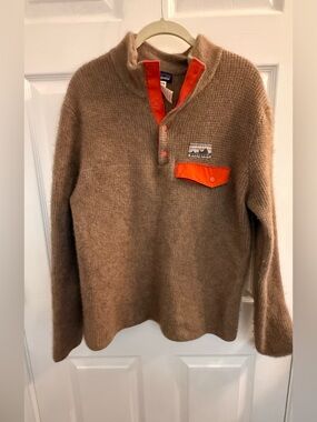 Cashmere Patagonia Men's Tan Snap-T Pullover Sweater with Orange Trim